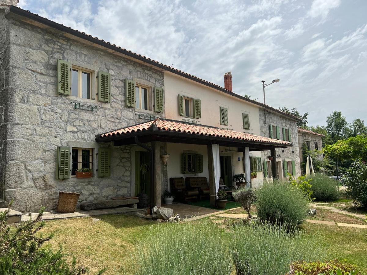 Villa Mavrici, Neighbors Free بوزت المظهر الخارجي الصورة