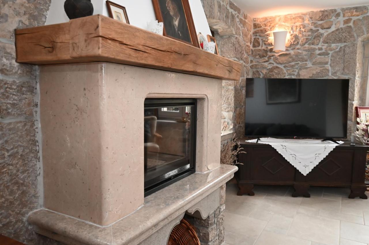 Villa Mavrici, Neighbors Free بوزت المظهر الخارجي الصورة