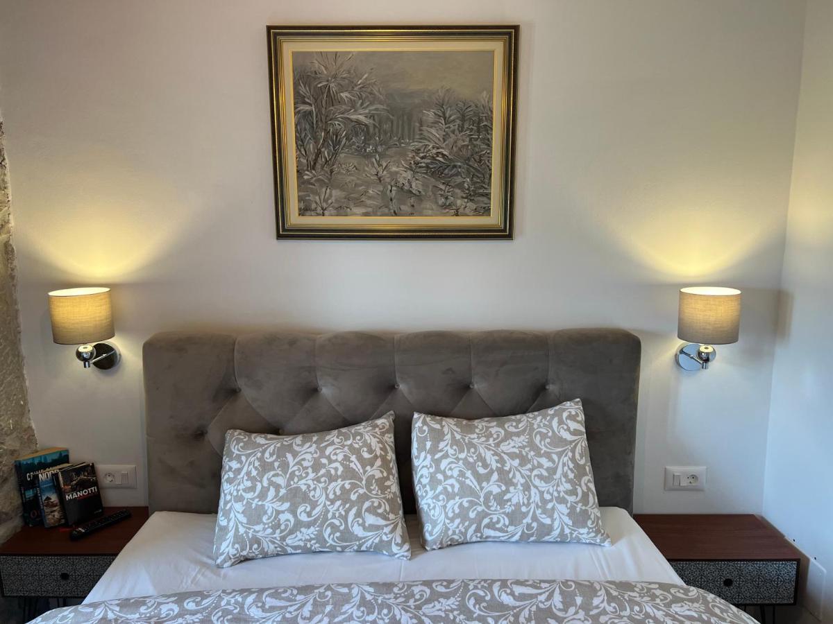 Villa Mavrici, Neighbors Free بوزت المظهر الخارجي الصورة