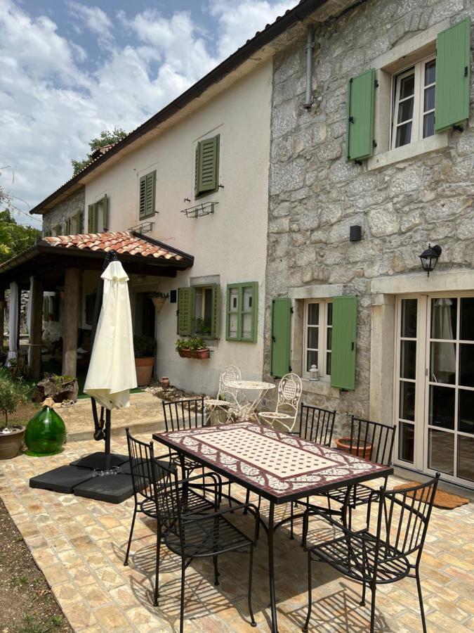 Villa Mavrici, Neighbors Free بوزت المظهر الخارجي الصورة