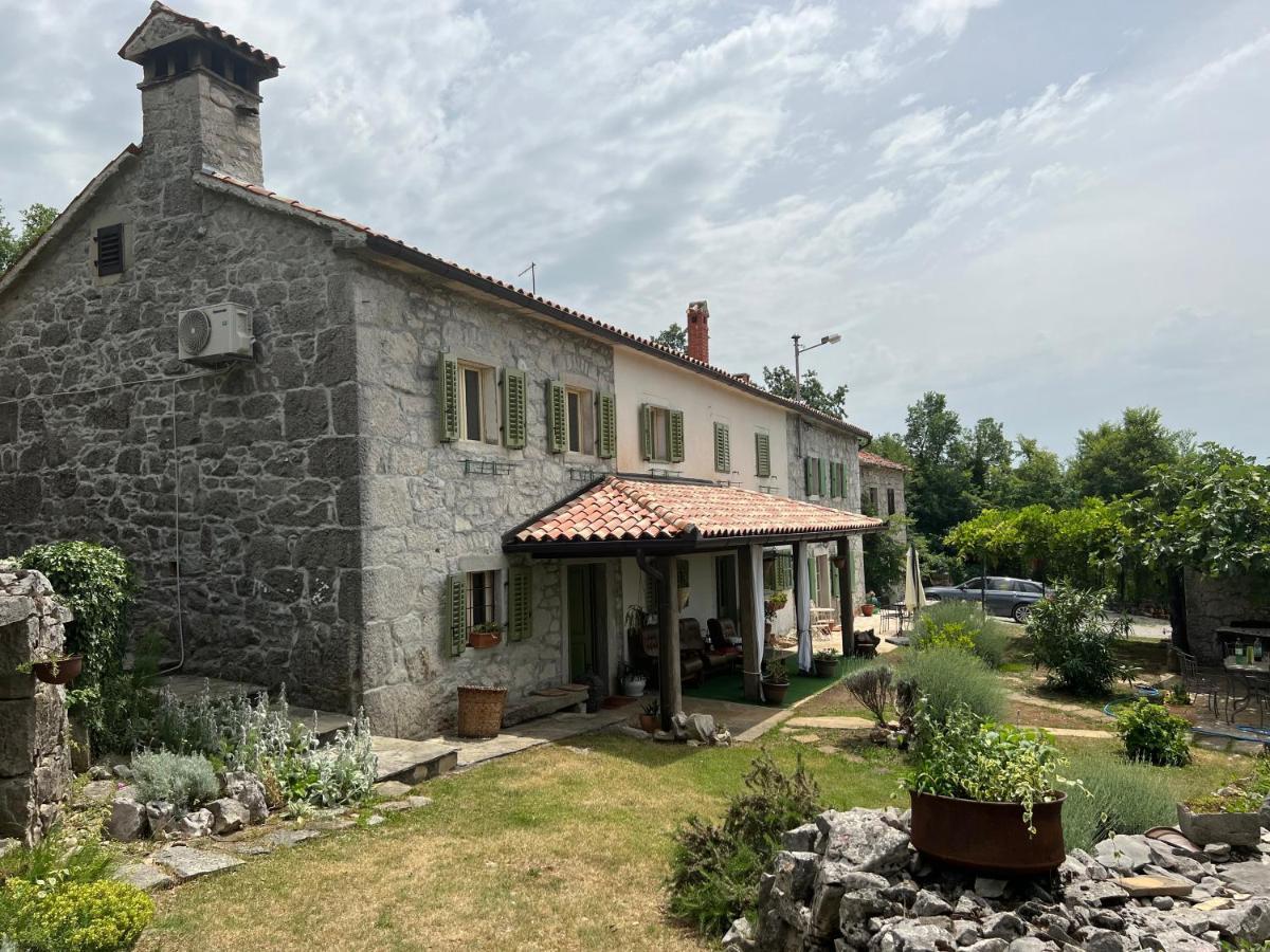 Villa Mavrici, Neighbors Free بوزت المظهر الخارجي الصورة