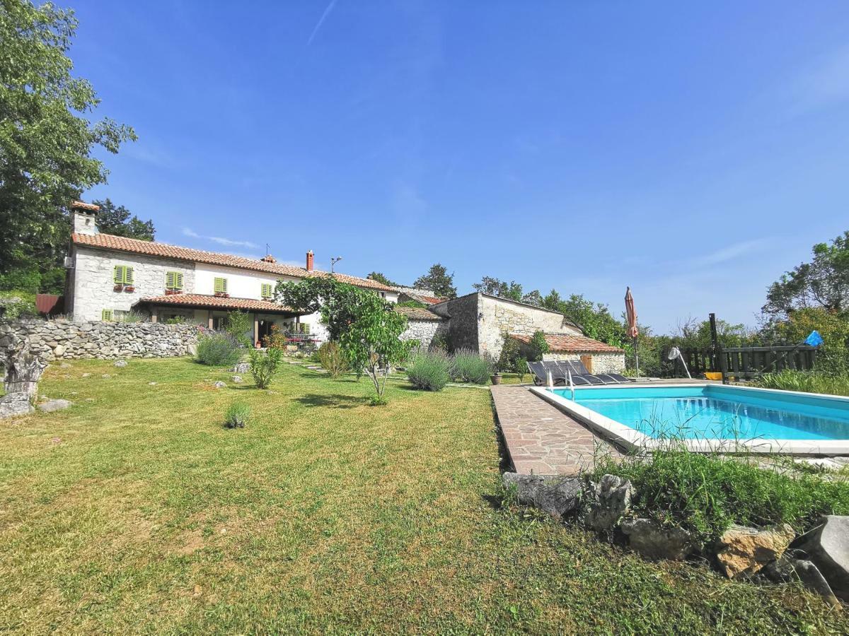 Villa Mavrici, Neighbors Free بوزت المظهر الخارجي الصورة